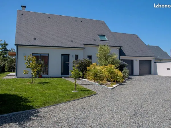 Maison 2020- 136m2- 5 chambres- piscine chauffée- Vente directe propriétaire
