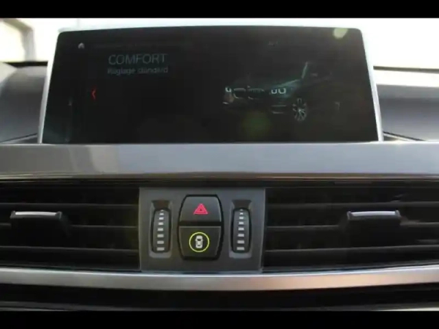 Bmw X1 sdrive18da 150ch xline euro6c — photo 30
