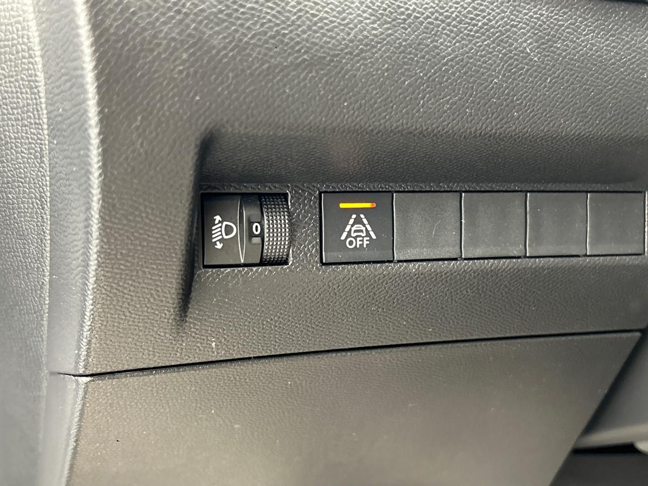 Peugeot 208 puretech 100 s&s bvm6 active — photo 21