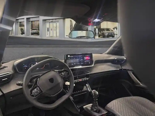 Peugeot 2008 puretech 100 s&amp;s bvm6 — photo 18