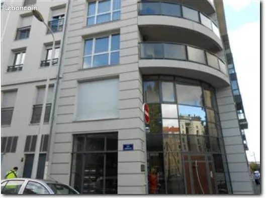 T2 proche jean maçé
