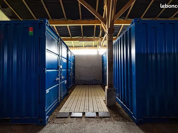 Contenair / box de stockage / garde meubles