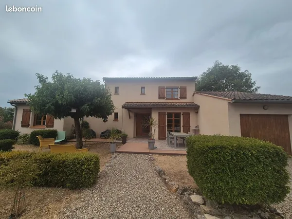 Maison à la campagne