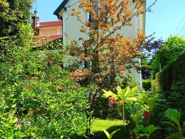 Maison familiale 103 m² + dépendance 20 m² - Pompe à chaleur et climatisation installées en 2026 - J