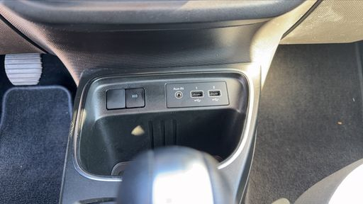 Renault Twingo E-Tech 81 22 kWh - Techno – 2022 – 35926 km – Électrique – Boîte Automatique — photo 10