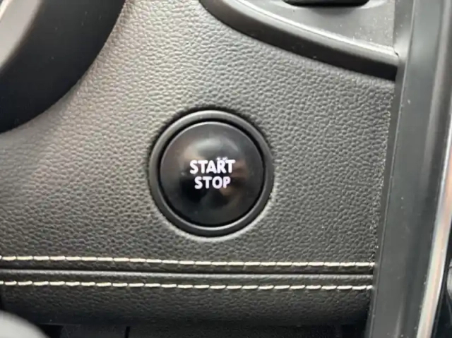 Renault Scenic 1.6 dci 160ch energy intens edc — photo 28
