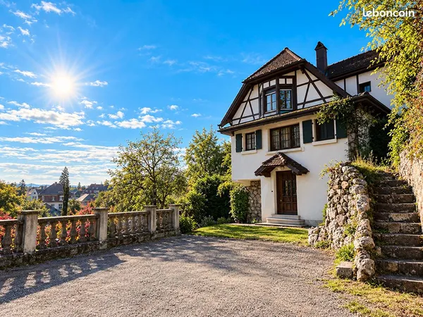 Propriété 9 pièces 219 m²