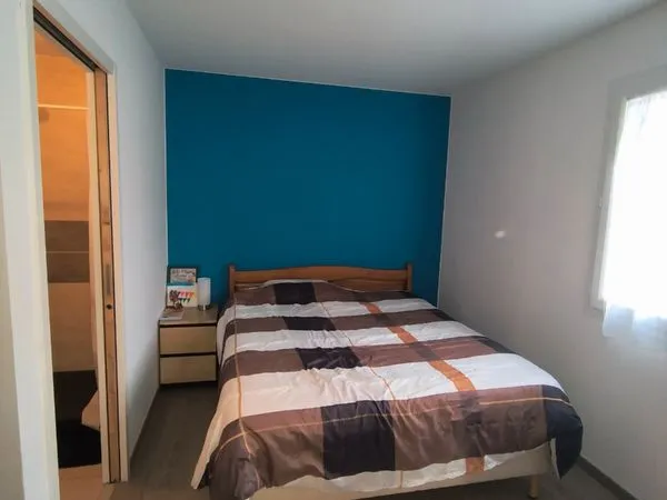 Chambre meublée tout confort (Suite privée 15 m²) avec SDB privative - Serpaize
