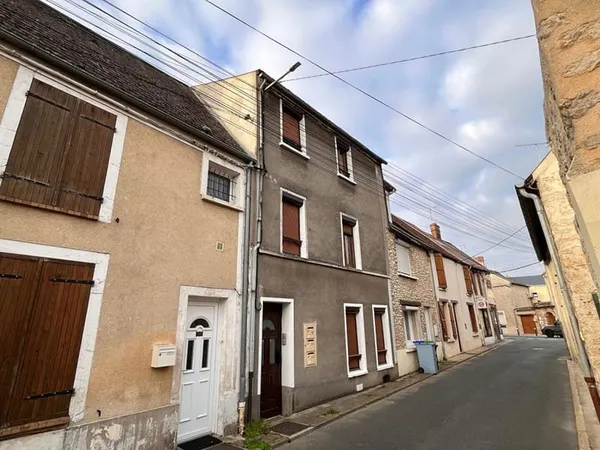 Immeuble Angerville 6 pièce(s) 130 m2