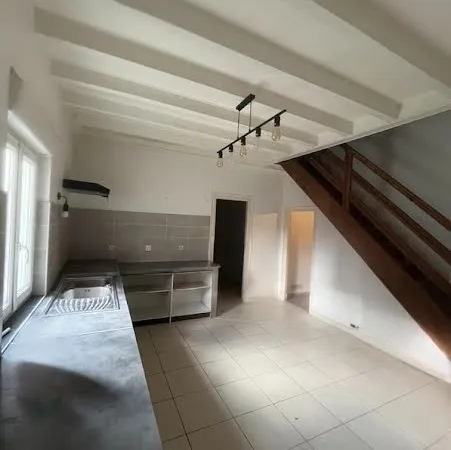 Propriété 5 pièces 372 m²