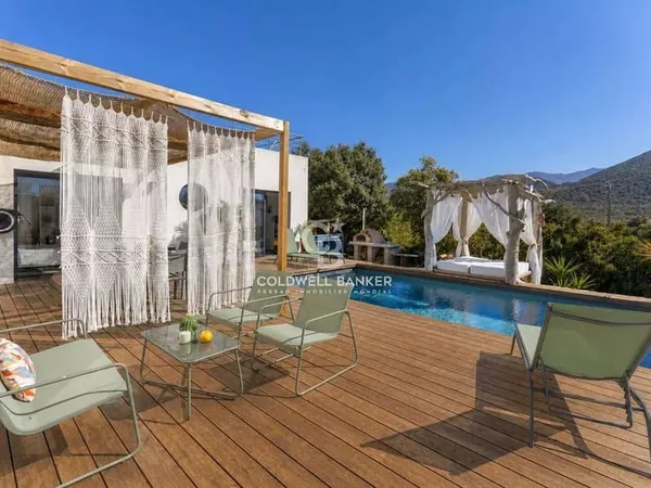 Maison 5 pièces 148 m²