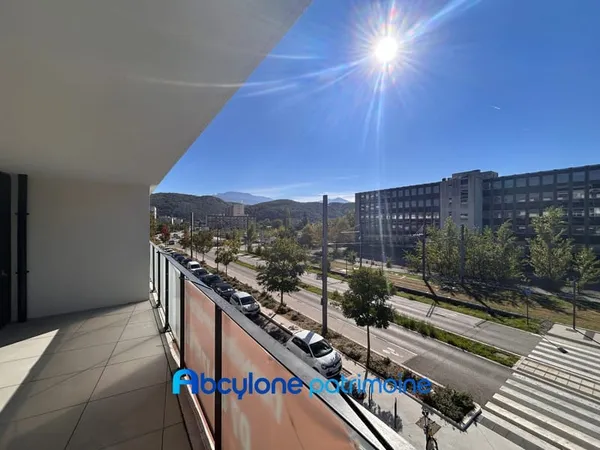 Superbe T4 avec double terrasse de 34 m² plein Sud et vue sur l