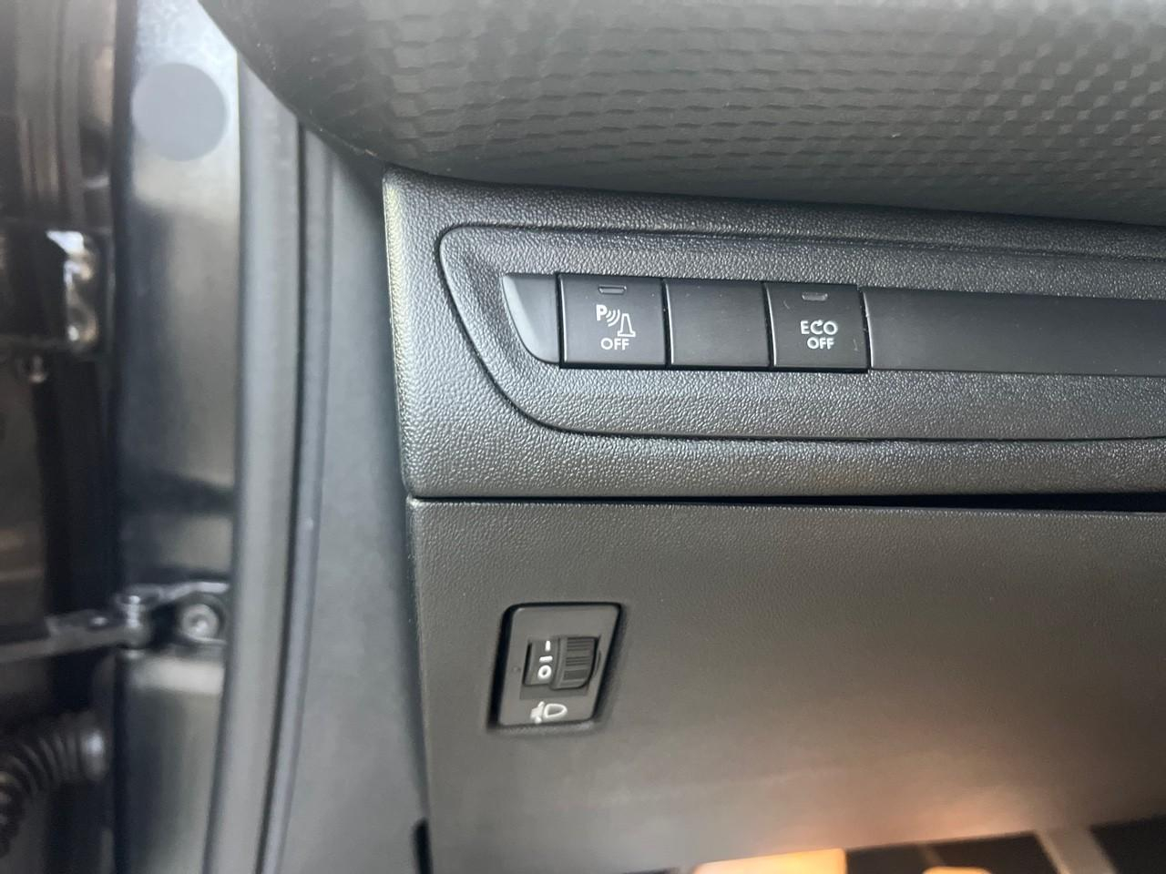 Peugeot 208 puretech 110ch s&s bvm6 gt line — photo 25