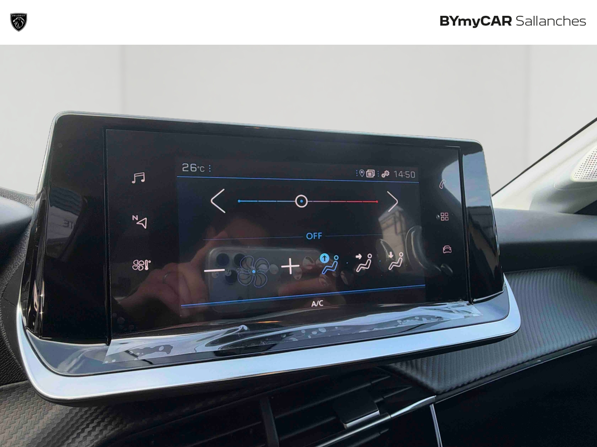 Peugeot 208 PureTech 100 S&amp;S BVM6 — photo 22