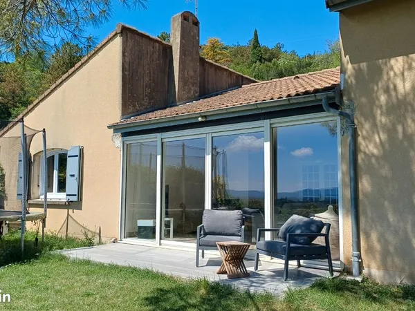 Maison meublée 4 chambres avec dependance