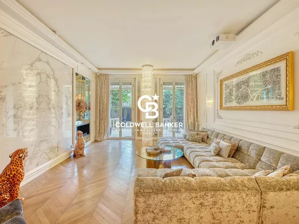 Paris 16ème - Résidence d'exception avec jardin privé