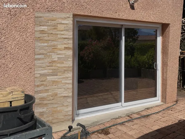 Studio a louer en rez de jardin