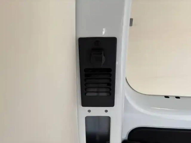 Nissan Primastar fourgon l1h1 2t8 2.0 dci 130 s/s bvm — photo 15