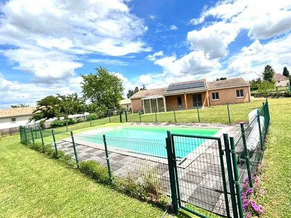 Contemporaine de 5 pièces principales