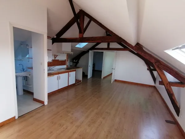 A Saint Etienne de Montluc, appartement calme et lumineux à louer