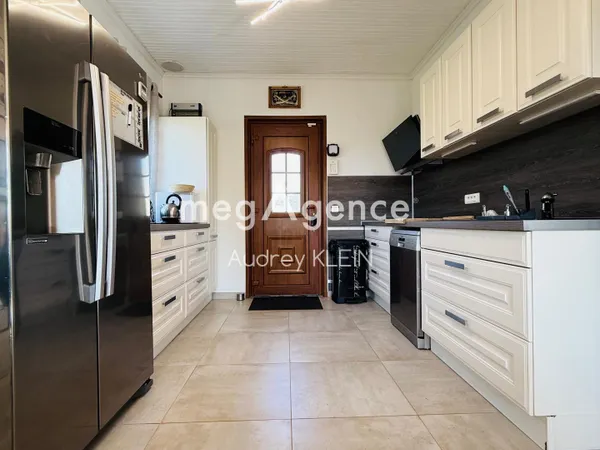 Maison vendu avec le Mobilier haut de gamme - Aucun travaux à prévoir