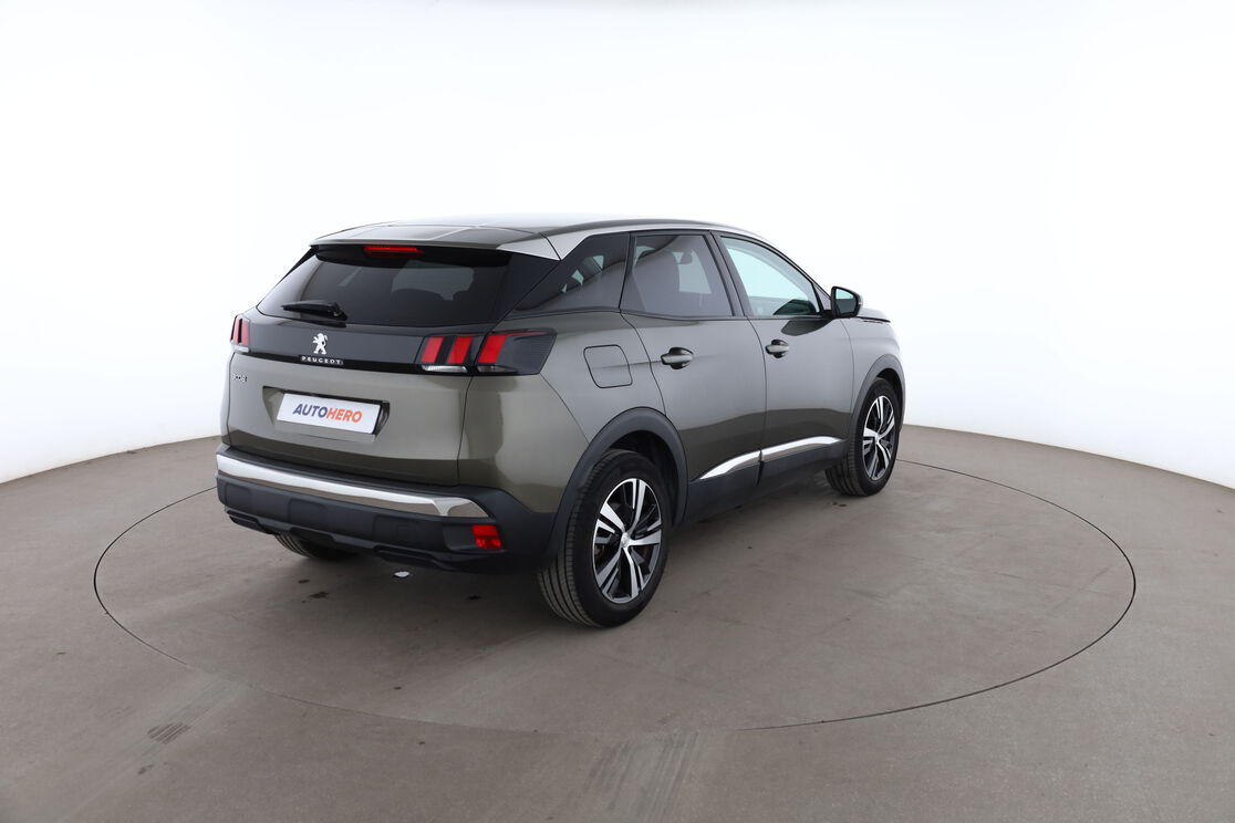 Peugeot 3008 1.2 PureTech Allure — photo 5