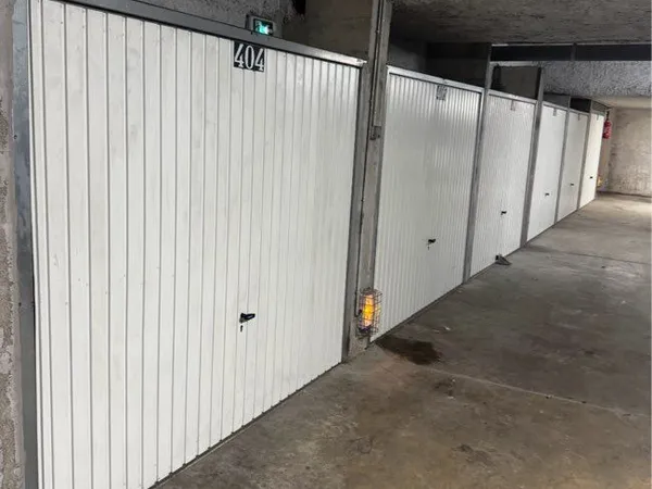 Box 12 m2 - Residence standing sécurisée