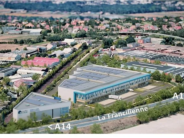 Entrepôt 6819 m²