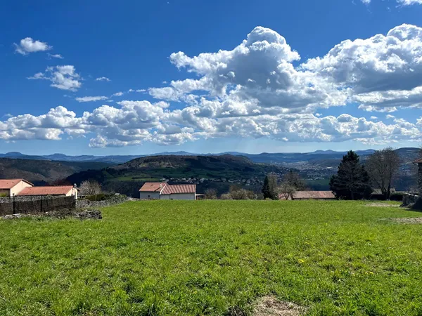 Terrain 4913 m²