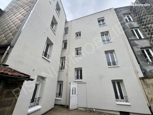 Studio 1 pièce 25 m²