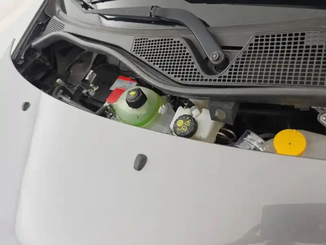 Renault Twingo iii sce 65 — photo 103