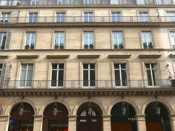 Bureaux 273 m²