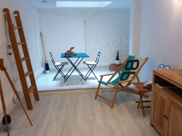 Local 27 m²