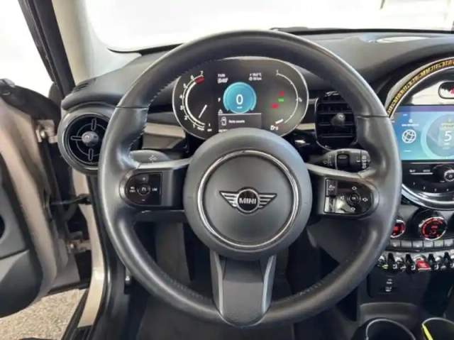Mini Mini 5 portes cooper 136ch edition camden bva7 — photo 15