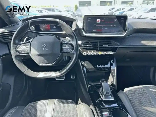 Peugeot 2008 puretech 130 s&amp;s eat8 — photo 8