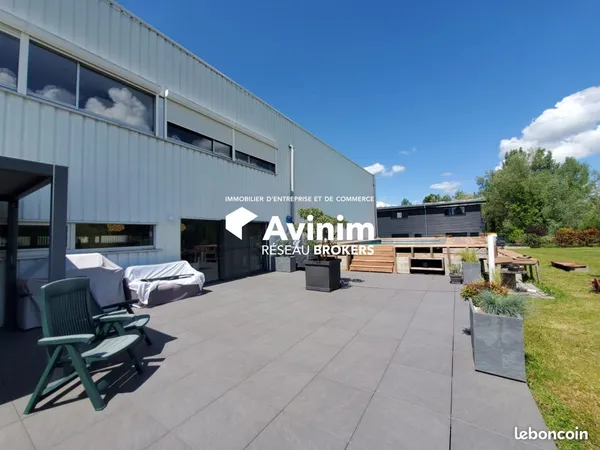 Local 650 m² Alby-sur-Chéran