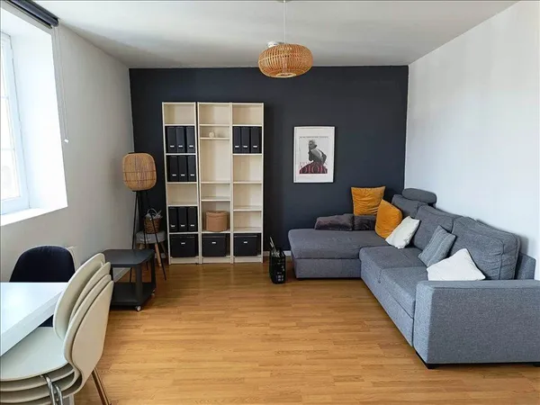 Appartement - 4ème étage - 42,55 m2 - 2 pièces - Meublé