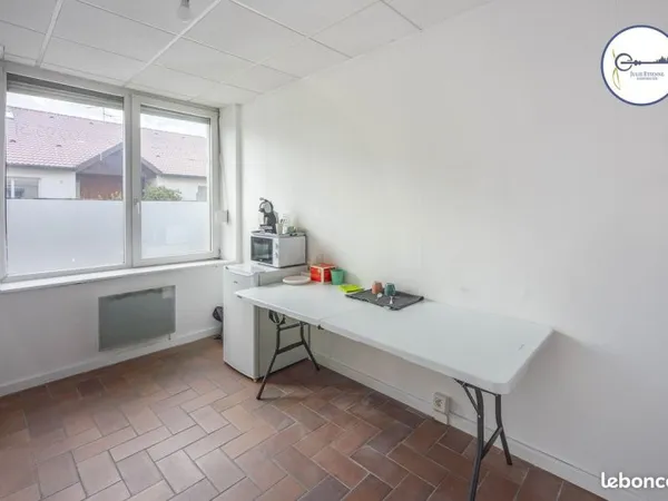 Local 38 m² Golbey