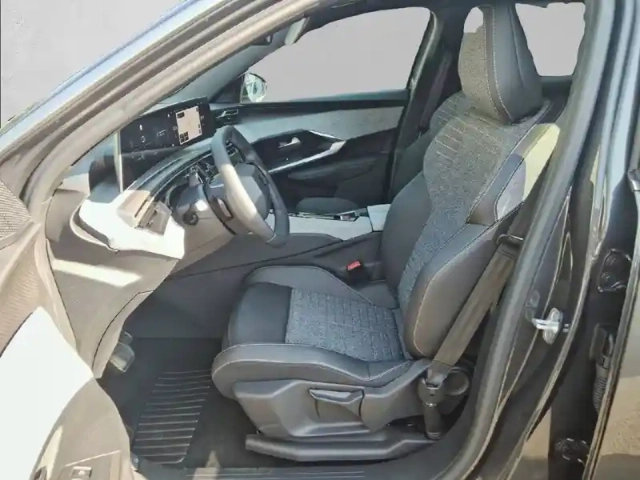 Peugeot 3008 electrique 210 ch 73 kwh — photo 11