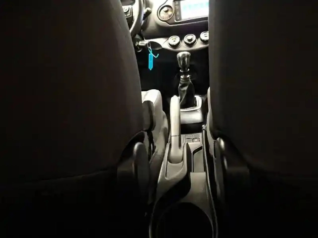Toyota Yaris 110 vvt-i — photo 33