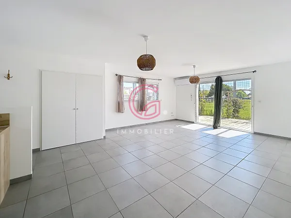 Maison moderne à vendre à Parentis en Born - 4 chambres et jardin !