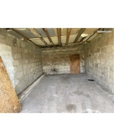 Garage à louer isolé pour protéger votre bien avant l'hiver