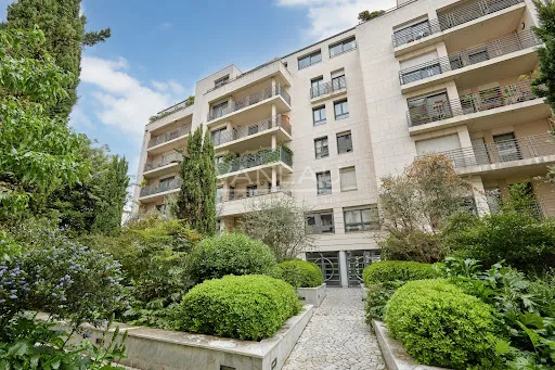 Appartement 6 pièces 114 m²