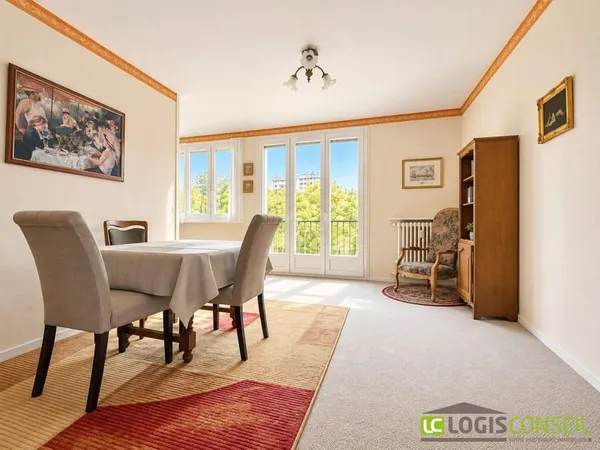 APPARTEMENT - RUE DES PIERRELAIS
