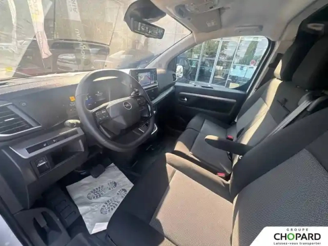 Opel Vivaro fgn sportive diesel 180 ch m automatique — photo 11