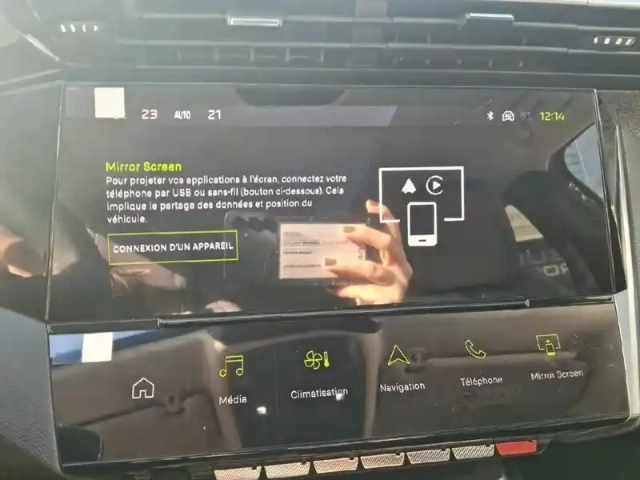 Peugeot 308 phev 180 e-eat8 — photo 30