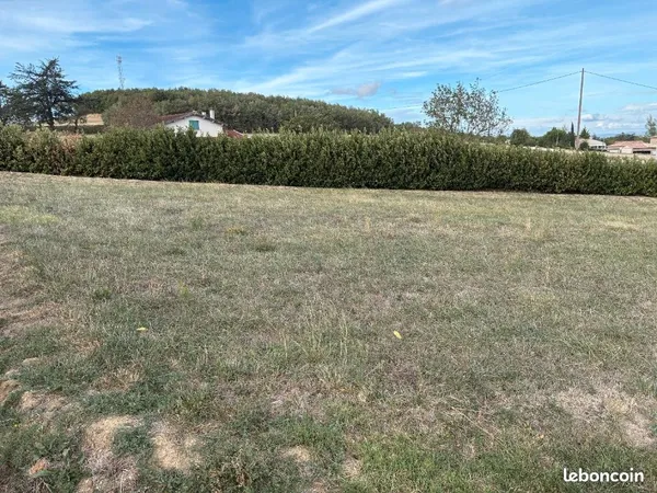Terrain 900 m² Escoussens