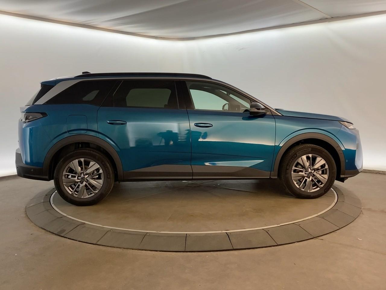 Peugeot 5008 hybrid 145 ch e-dcs6 allure — photo 4