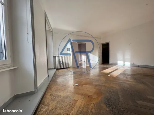 Appartement 5 pièces 120 m²