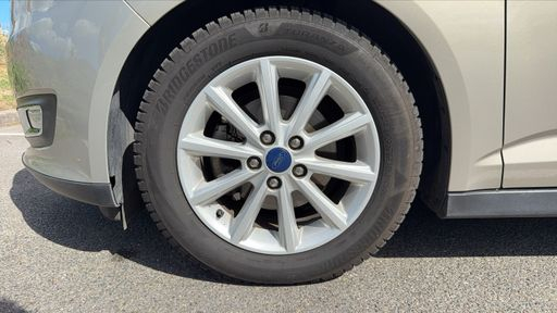 Ford Focus C-MAX 1.5 TDCI 120 - Titanium – 2016 – 97569 km – Diesel – Boîte Manuelle — photo 9